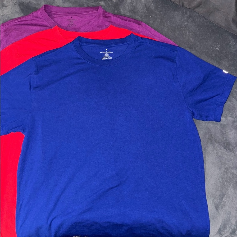 Fabletics Blue and Red Short Sleeve Tees